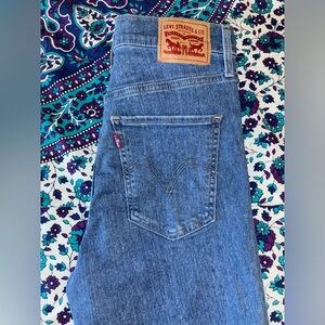 Levi’s Mile High Super Skinny Jeans